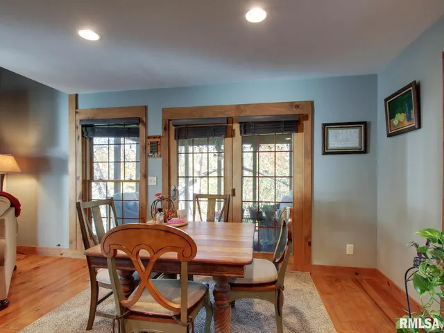 $349,900 | 911 Ridgewood Drive, Quincy, IL 62301