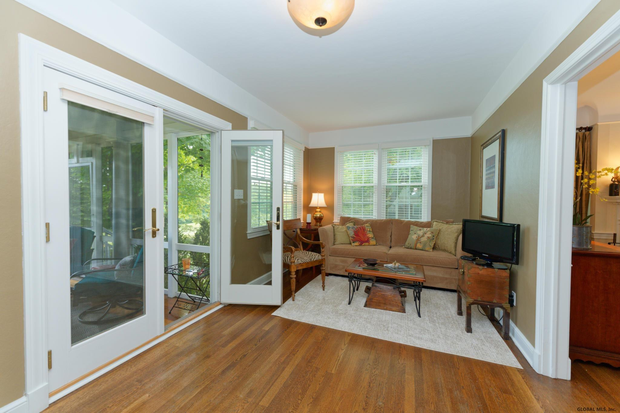 291 Loudon Road Colonie, NY 12211 - Photo 15 of 55 Photo 15