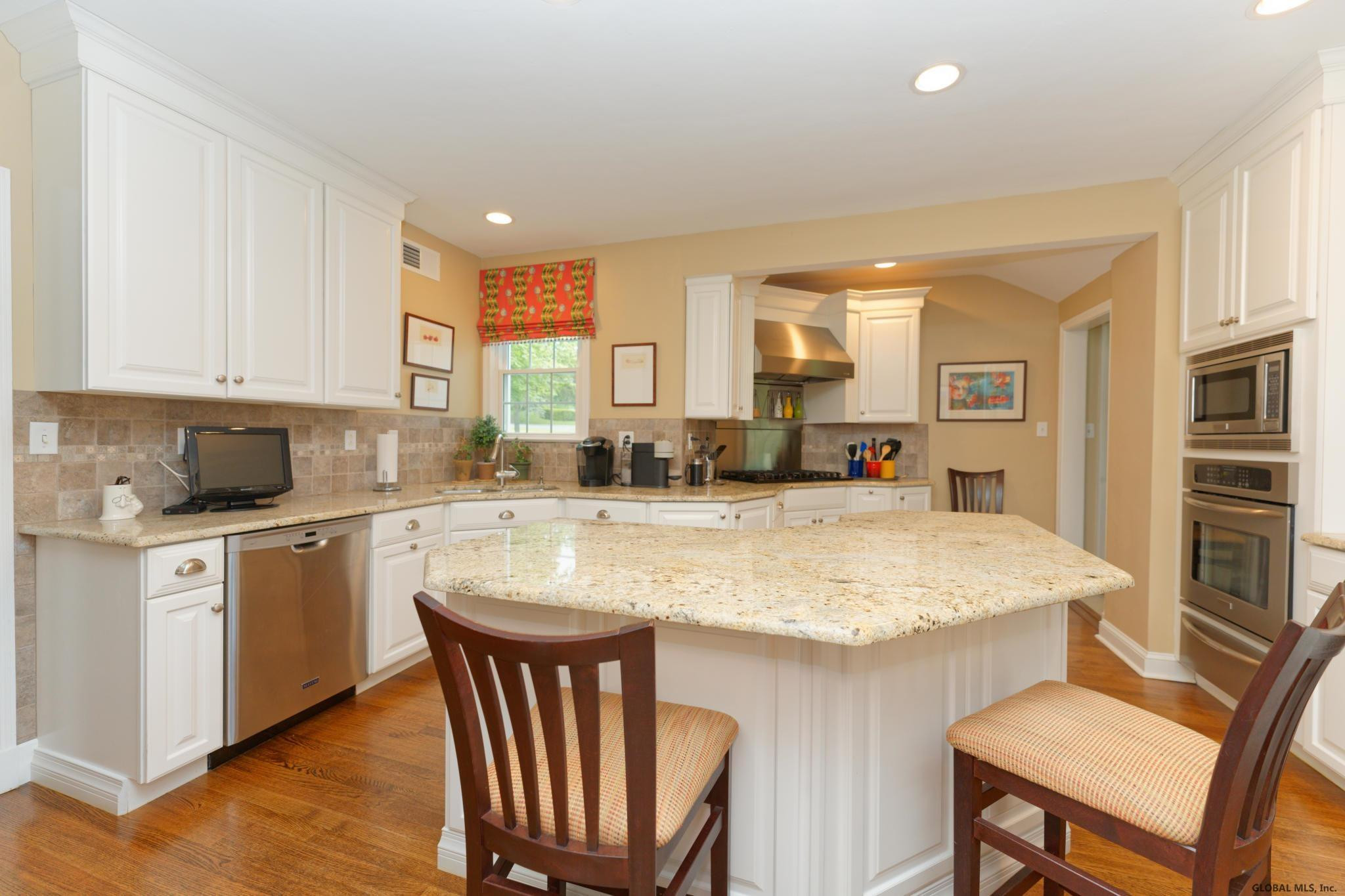 291 Loudon Road Colonie, NY 12211 - Photo 21 of 55 Photo 21