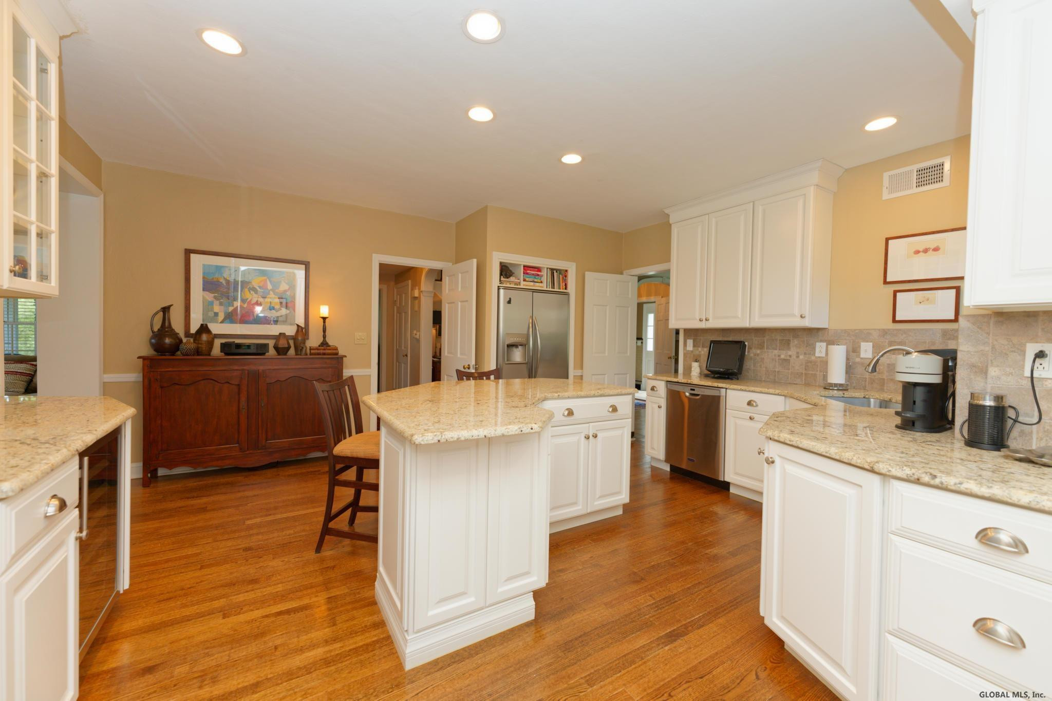 291 Loudon Road Colonie, NY 12211 - Photo 23 of 55 Photo 23
