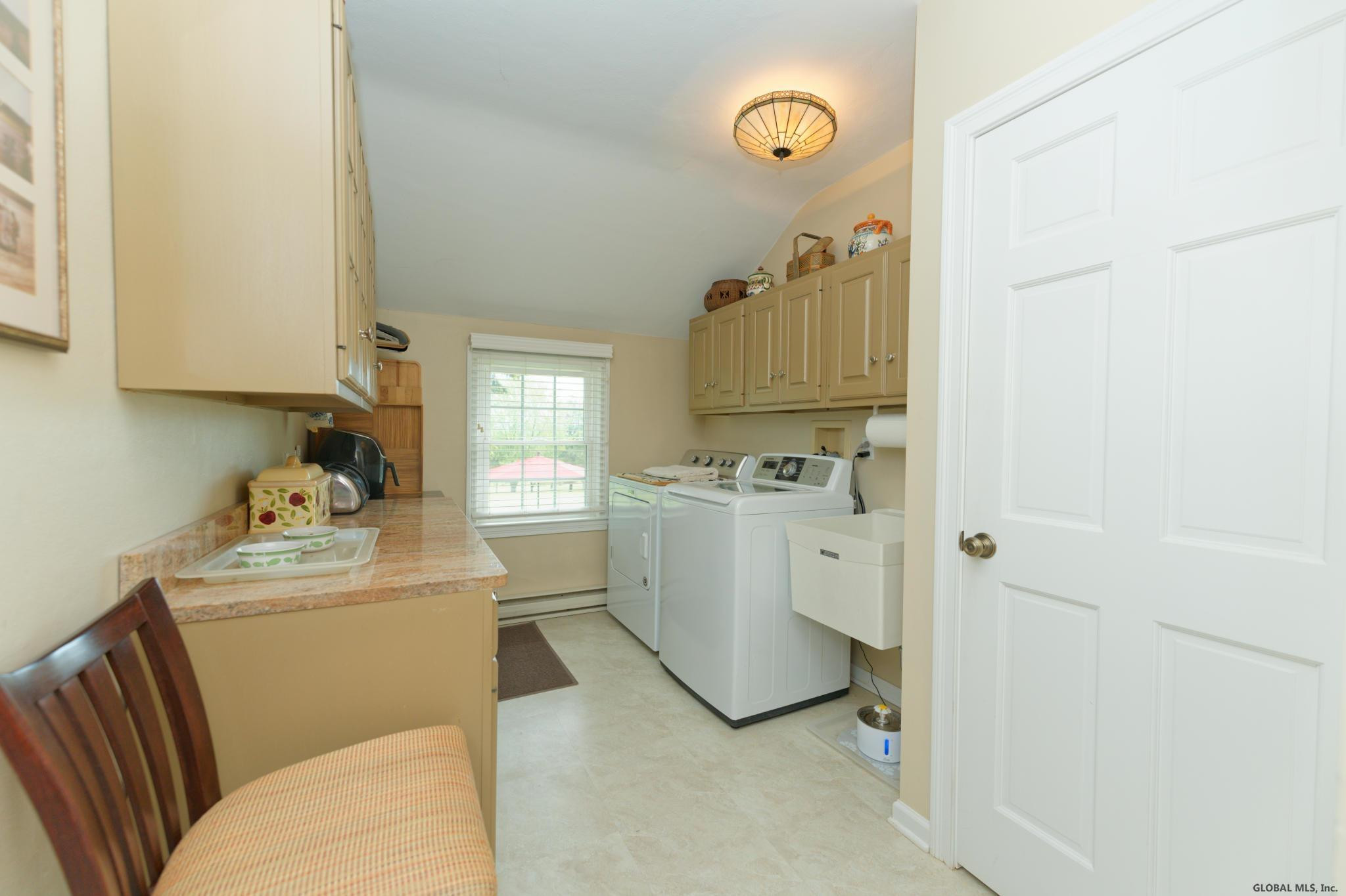 291 Loudon Road Colonie, NY 12211 - Photo 36 of 55 Photo 36