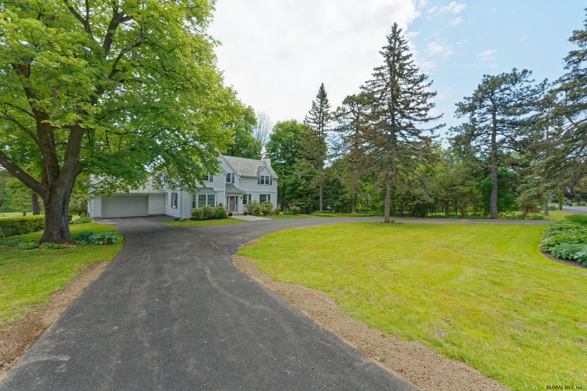 291 Loudon Road Colonie, NY 12211 - Photo 4 of 55 Photo 4