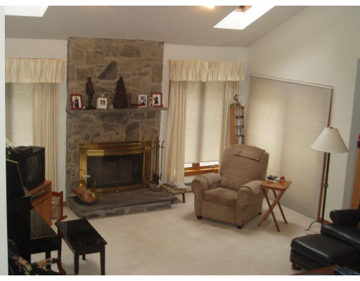 14 Bayberry Road Natick, MA 01760 - Photo 2 of 5 Gallery Image 2