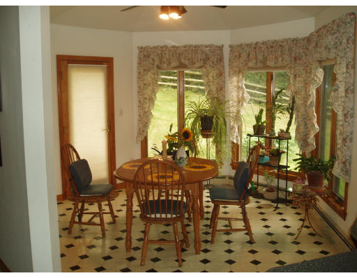 14 Bayberry Road Natick, MA 01760 - Photo 3 of 5 Gallery Image 3