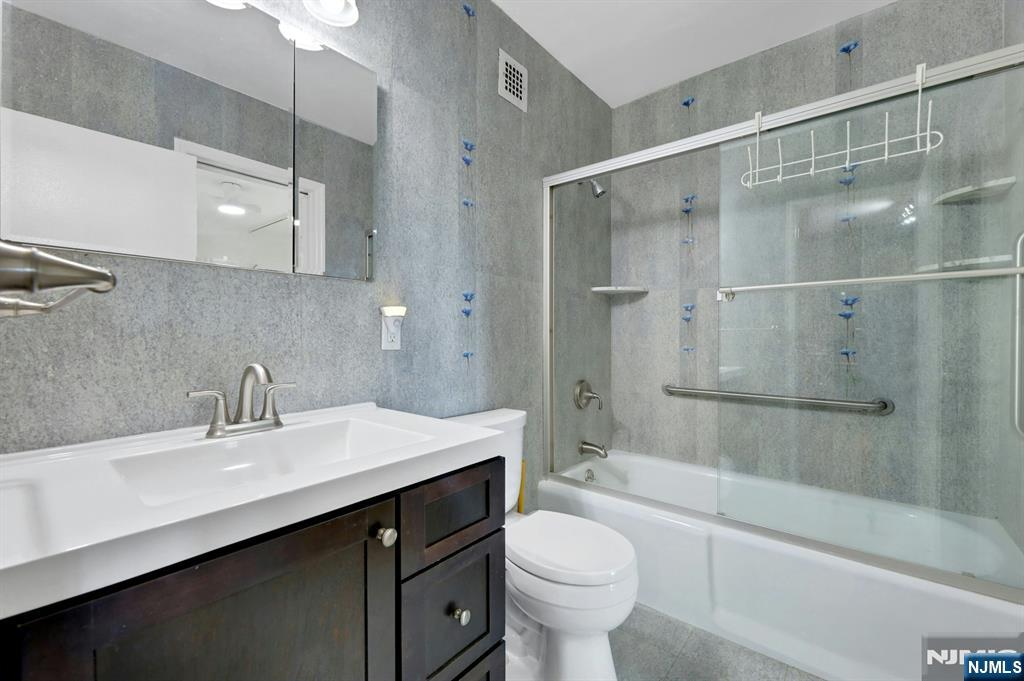6 Horizon Road, Unit 807 Fort Lee, NJ 07024 - Photo 26 of 38 Gallery Image 26