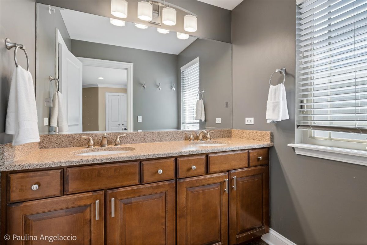 443 June Terrace Barrington, IL 60010 - Photo 27 of 44