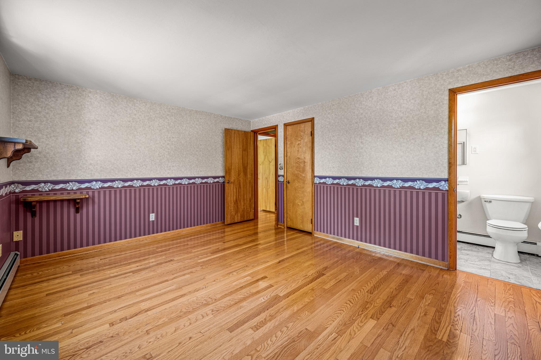 2108 Woodview Road Finksburg, MD 21048 - Photo 26 of 52 Primary Bedroom w/ walk in closed & full bathroom