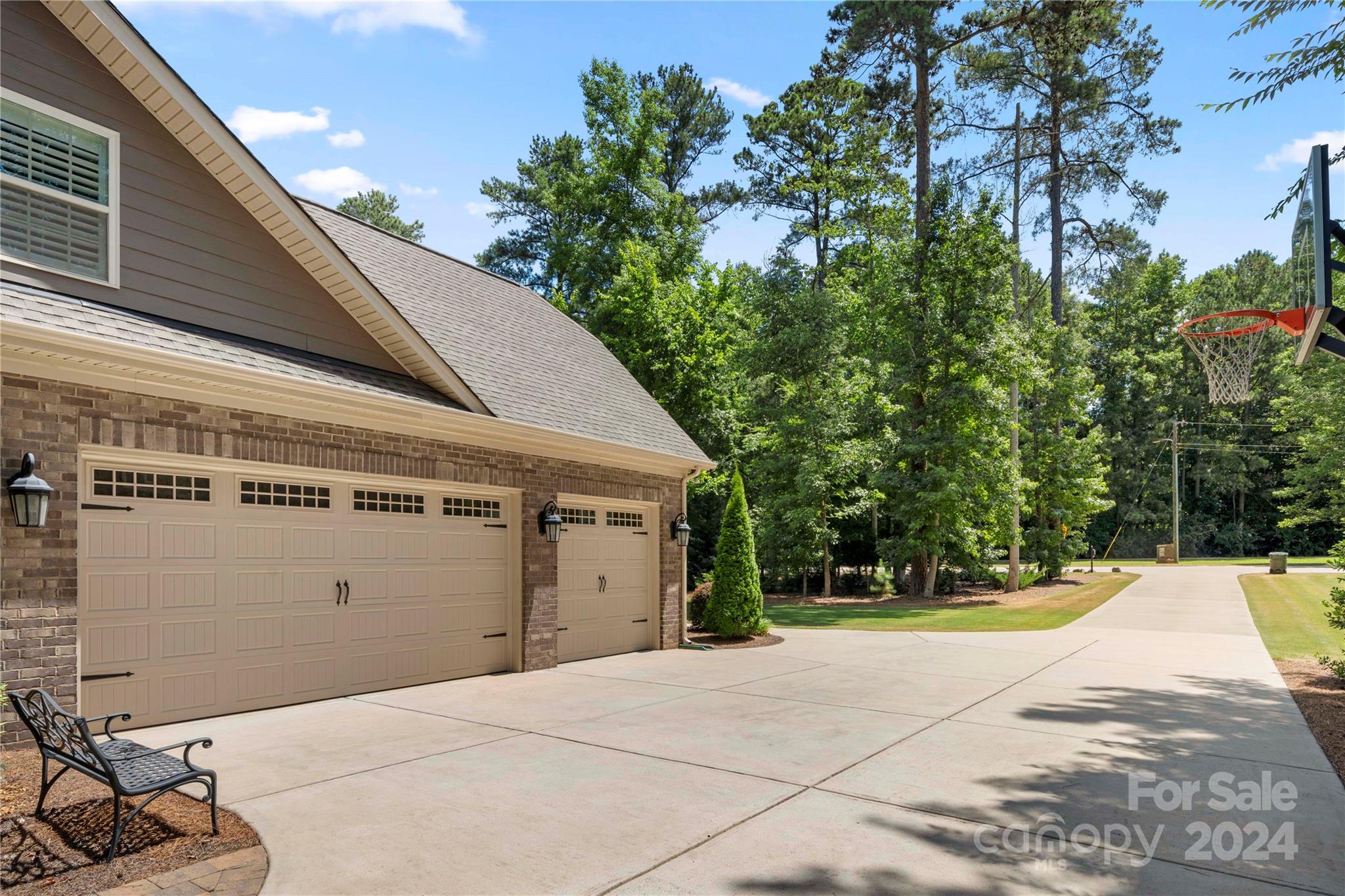 4933 River Oaks Road Lake Wylie, SC 29710 - Photo 4 of 42 Gallery Image 4