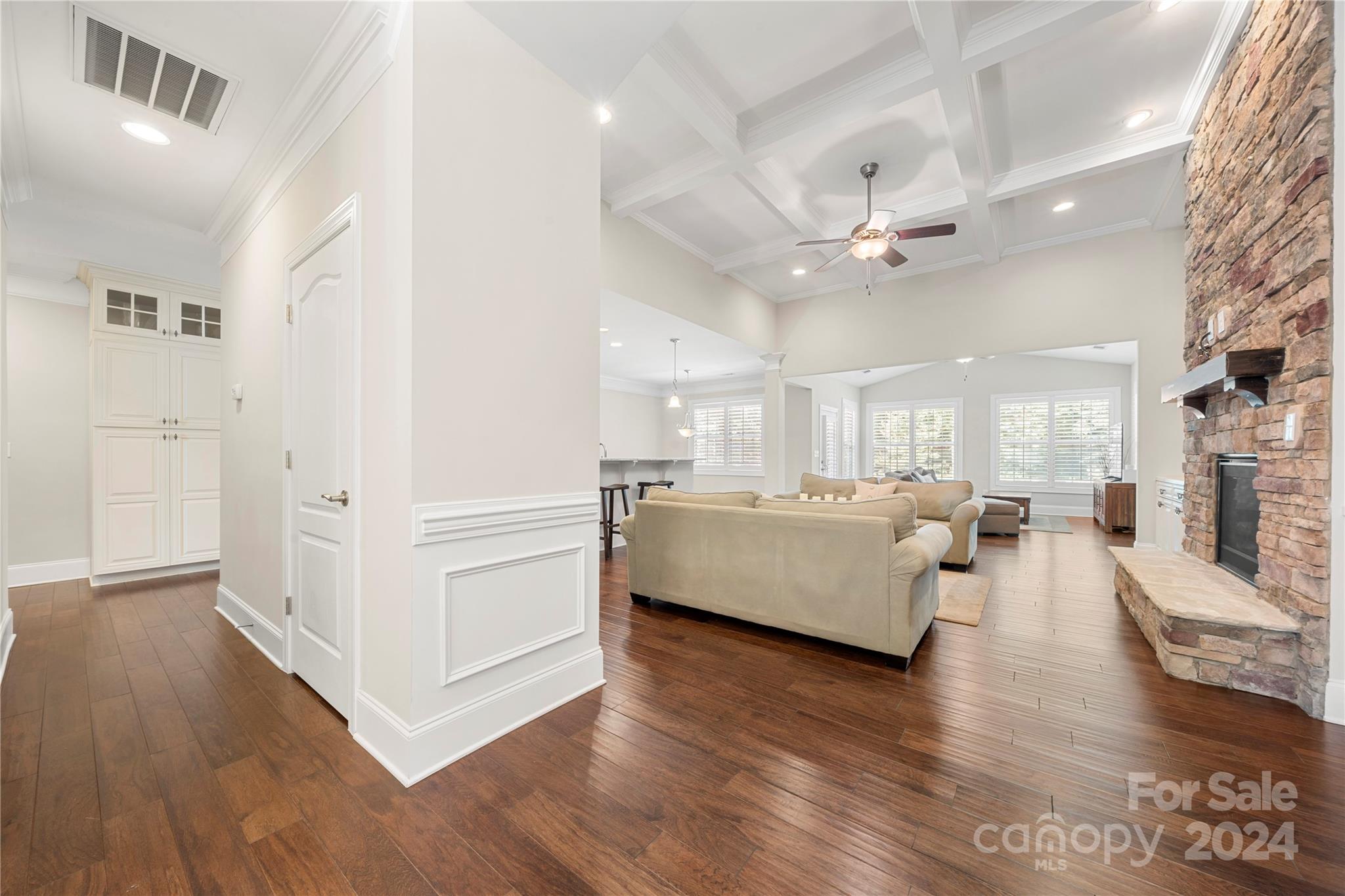 4933 River Oaks Road Lake Wylie, SC 29710 - Photo 8 of 42 Gallery Image 8