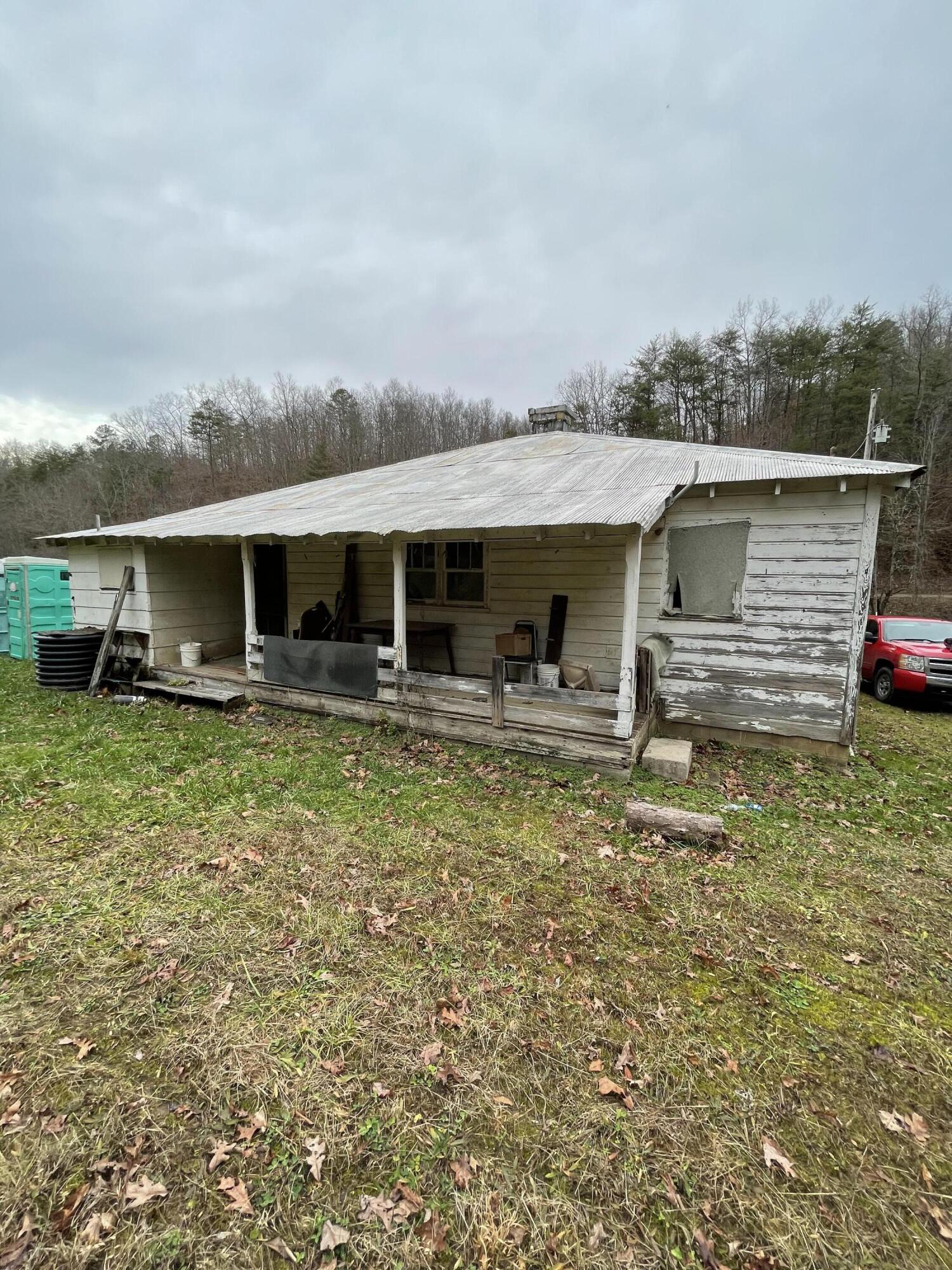 4617 Crane Creek Road Manchester, KY 40962 - Photo 35 of 53 8C14AF22-BAF8-4569-8237-671B8851F18A