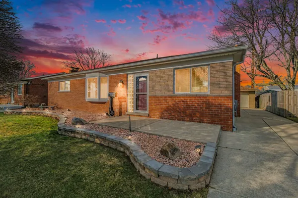$267,450 | 31141 Morgan Drive, Warren, MI 48088