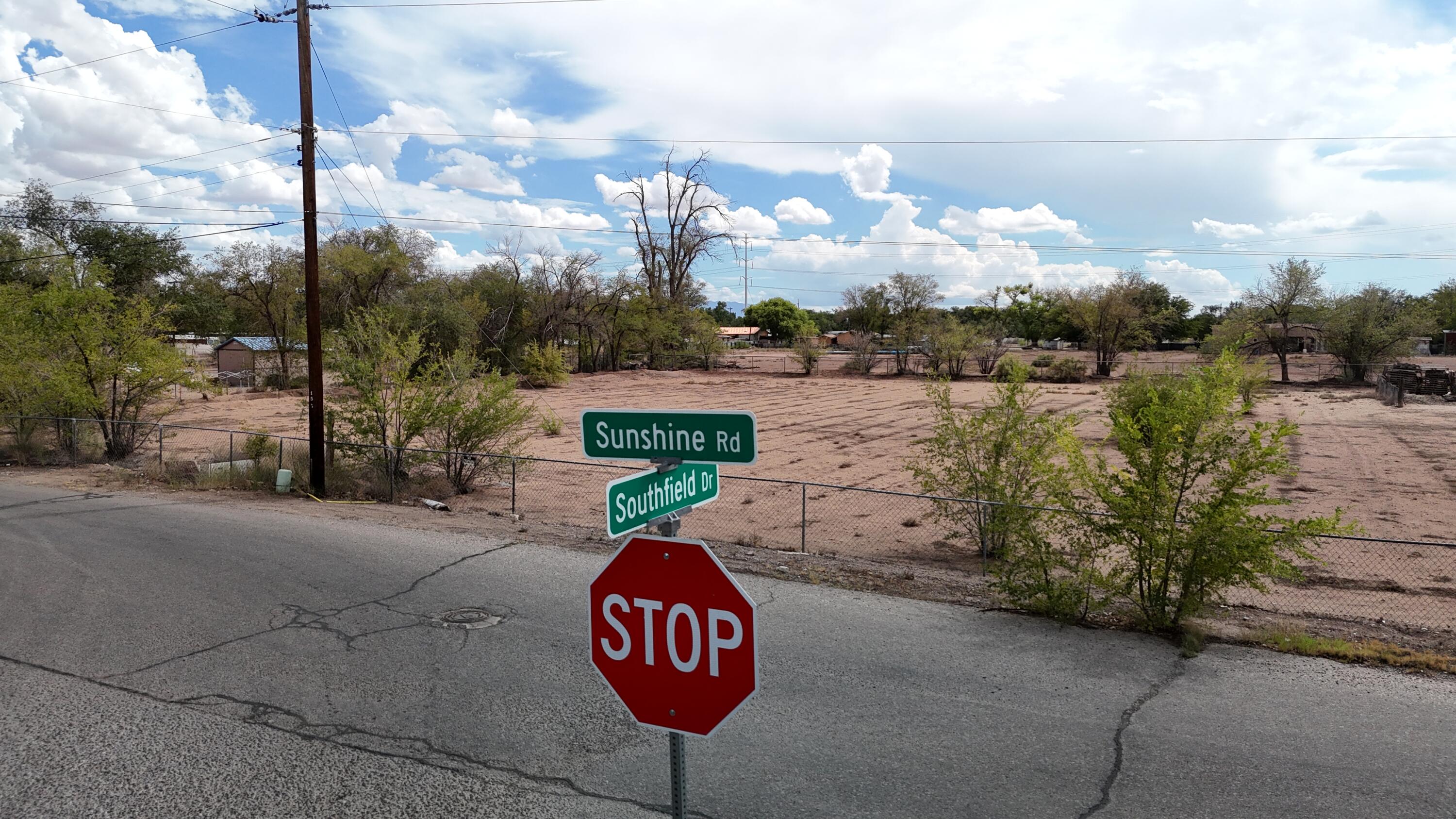 2406 Sunshine Road Southwest Albuquerque, NM 87105 - Photo 12 of 14 Gallery Image 12