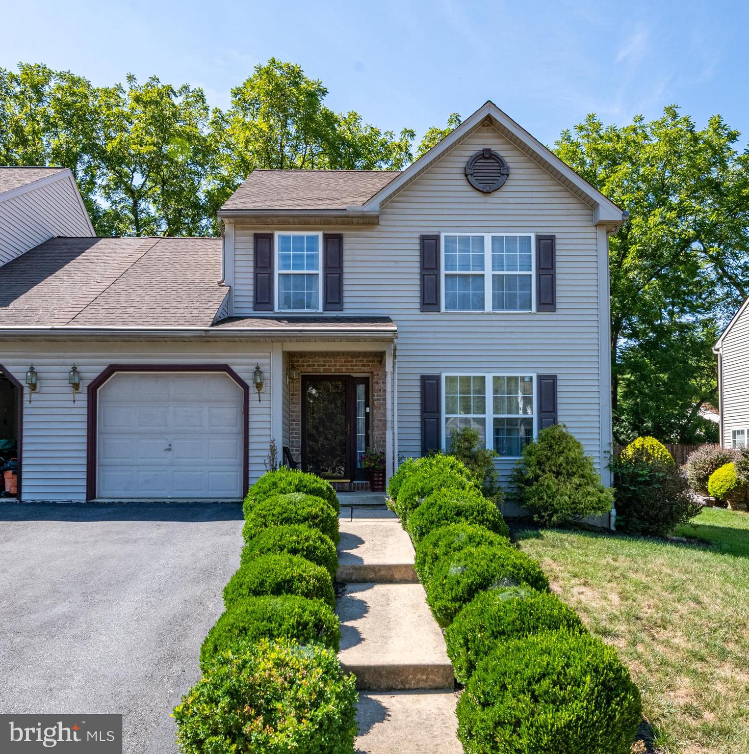 738 Maria Avenue Sinking Spring, PA 19608 - Photo 1 of 25 Gallery Image 1