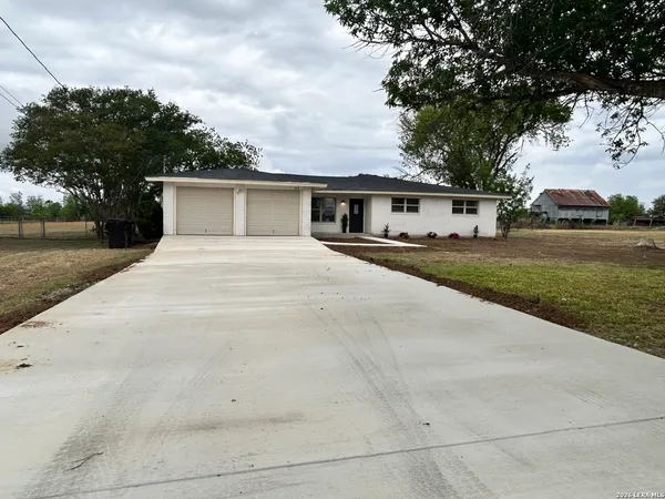 $319,000 | 112 Seidel Street, Marion, TX 78124