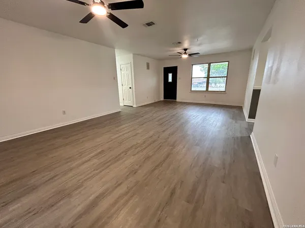 $319,000 | 112 Seidel Street, Marion, TX 78124