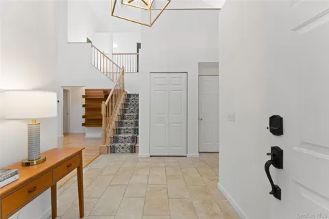 $1,095,000 | 1 Deerfoot Lane, Yonkers, NY 10710