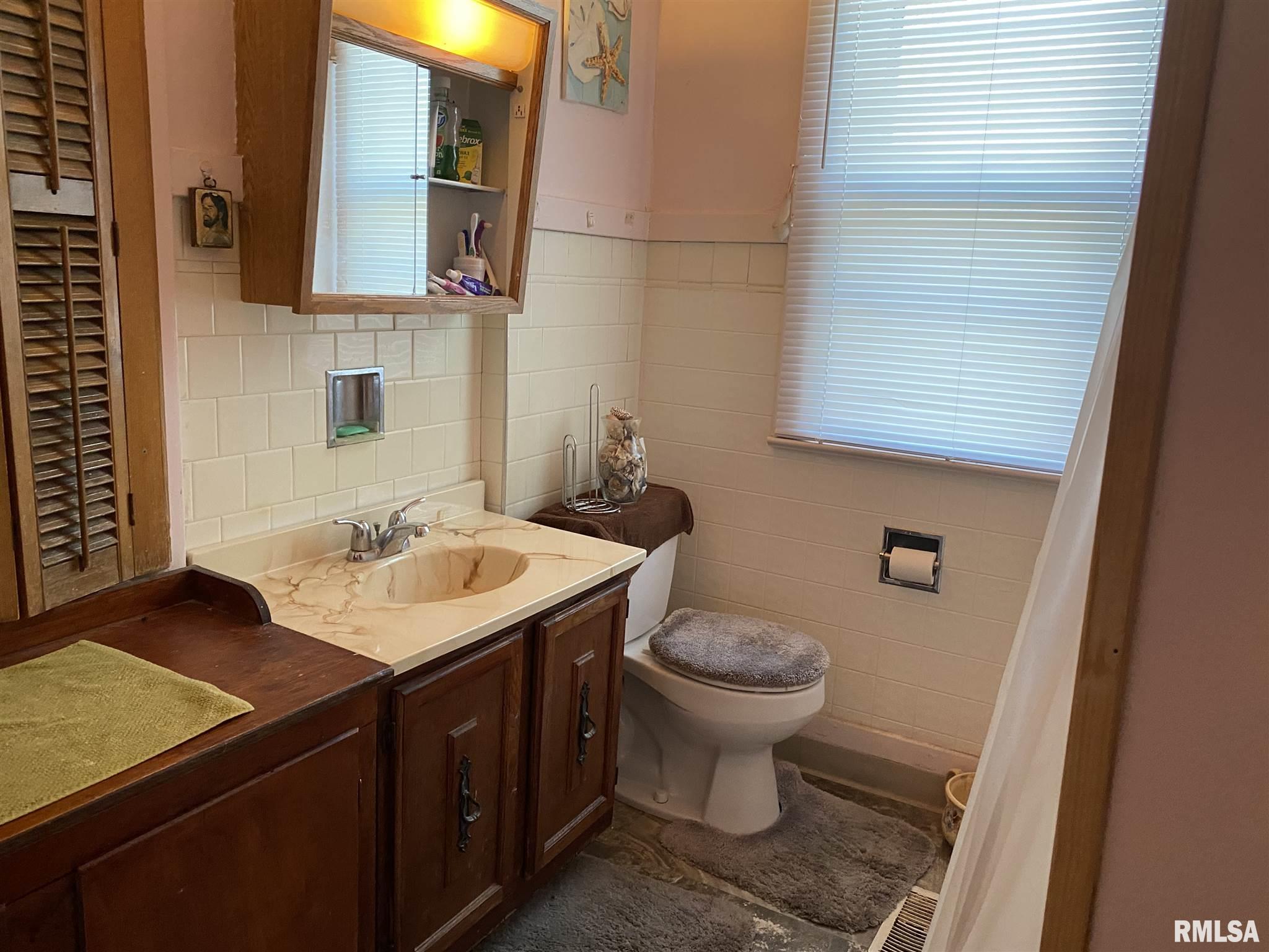 1420 South 16th Street Springfield, IL 62703 - Photo 6 of 12 Gallery Image 6