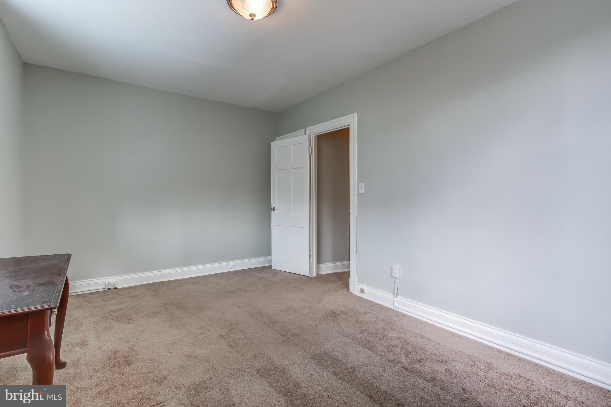 507 Roxboro Place Northwest Washington, DC 20011 - Photo 11 of 28 Bedroom #1