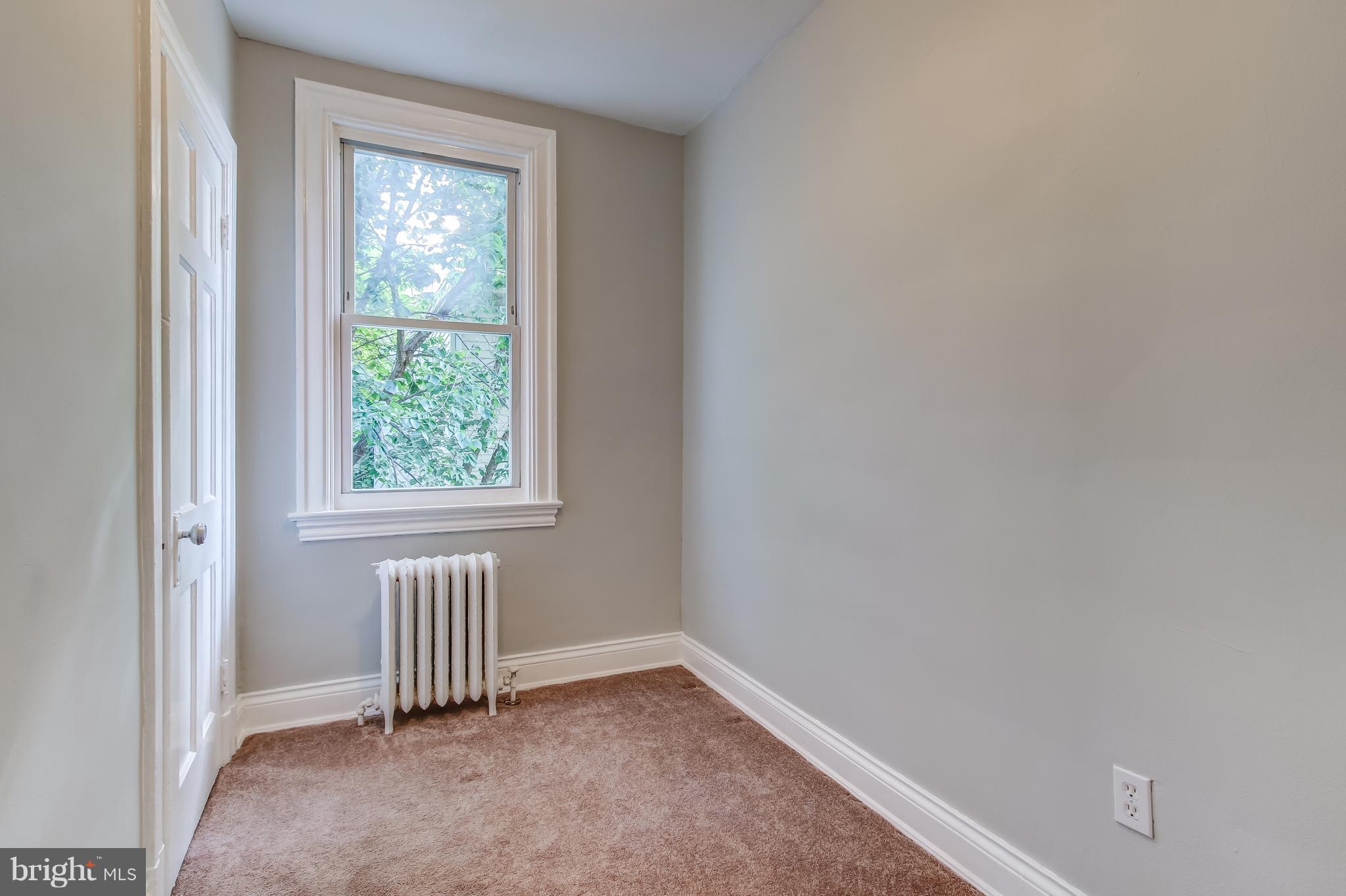 507 Roxboro Place Northwest Washington, DC 20011 - Photo 15 of 28 Bedroom #3