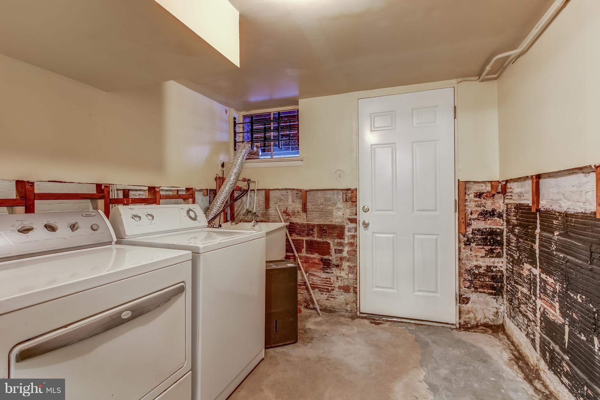 507 Roxboro Place Northwest Washington, DC 20011 - Photo 21 of 28 Laundry Area