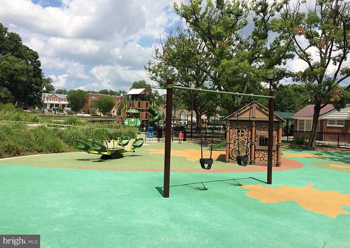 507 Roxboro Place Northwest Washington, DC 20011 - Photo 27 of 28 Takoma Playground