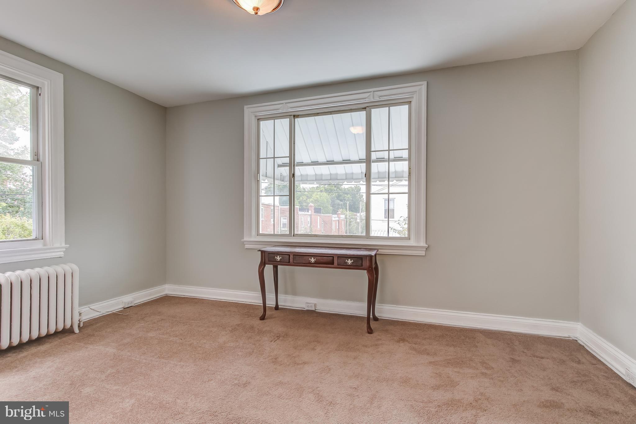 507 Roxboro Place Northwest Washington, DC 20011 - Photo 10 of 28 Bedroom #1