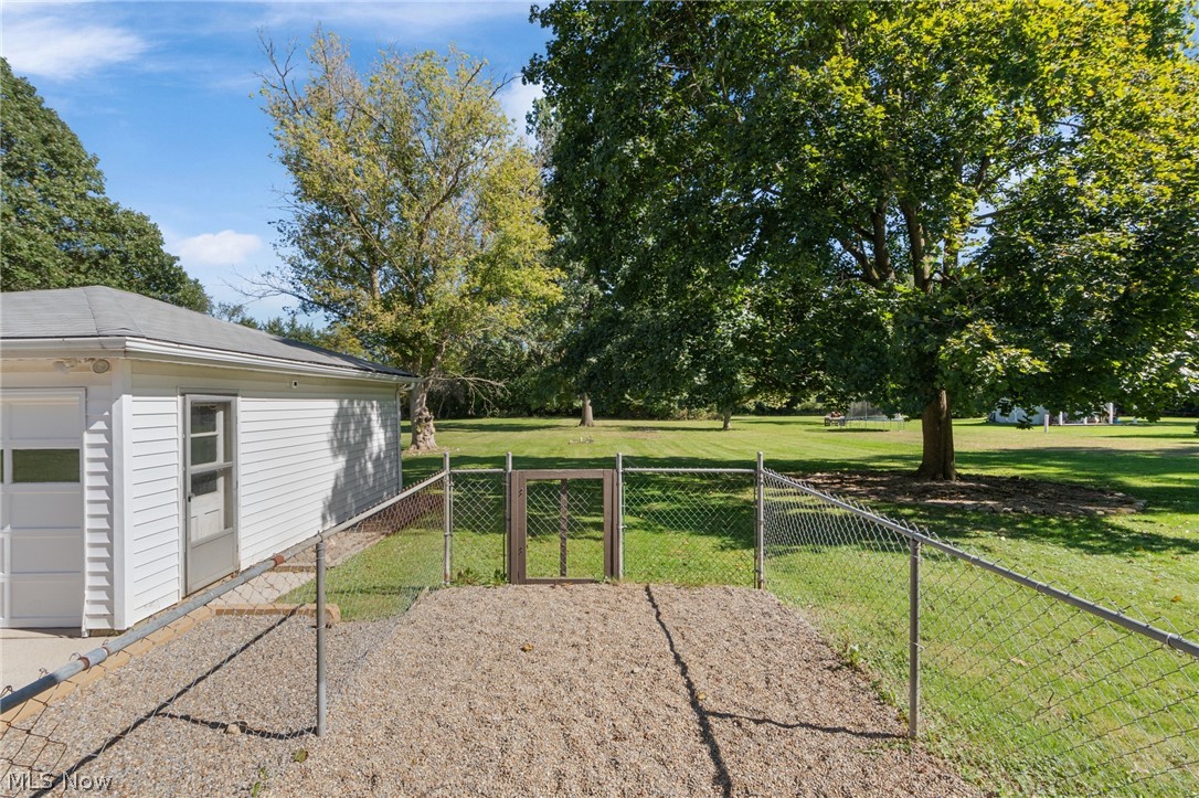 5675 Myers Road New Franklin, OH 44319 - Photo 5 of 39 Gallery Image 5