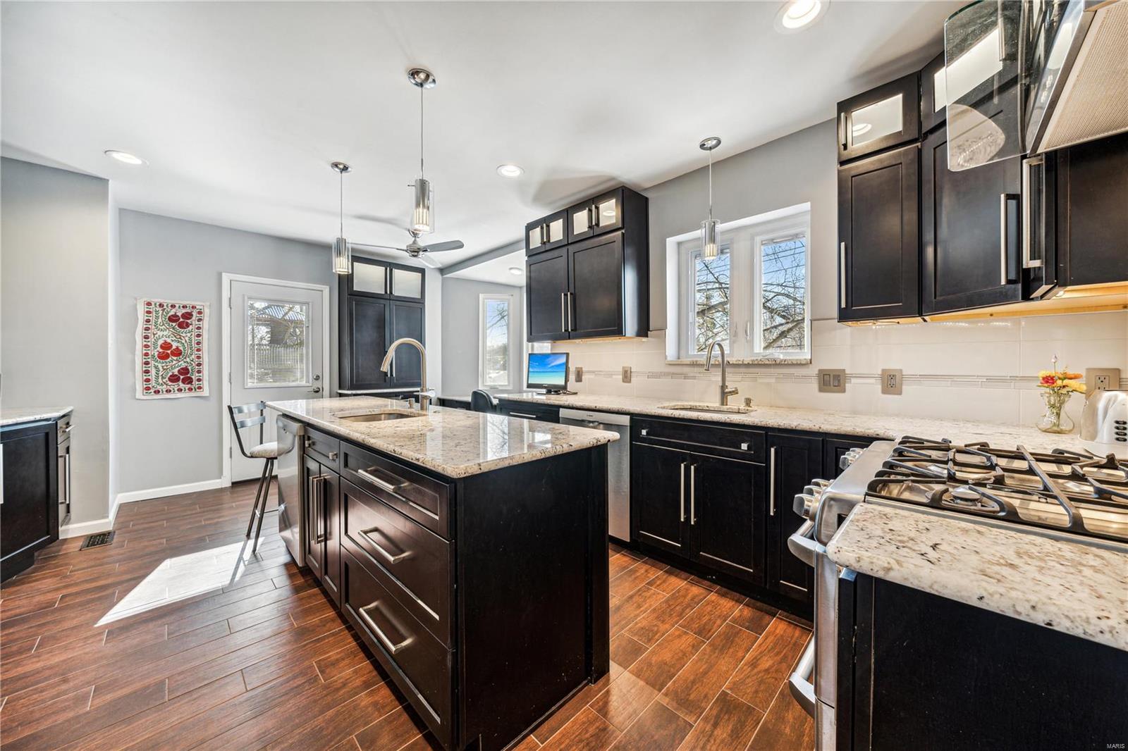 7 Highgate Road St. Louis, MO 63132 - Photo 6 of 31