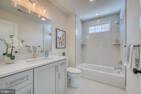 $1,495,000 | 257 Glen Mills Road, Unit C, Glen Mills, PA 19342