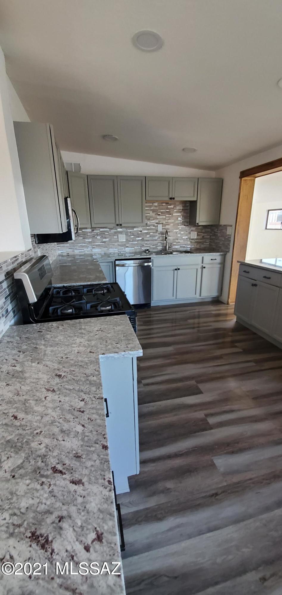 102 East Elvado Road Tucson, AZ 85756 - Photo 12 of 37 Gallery Image 12