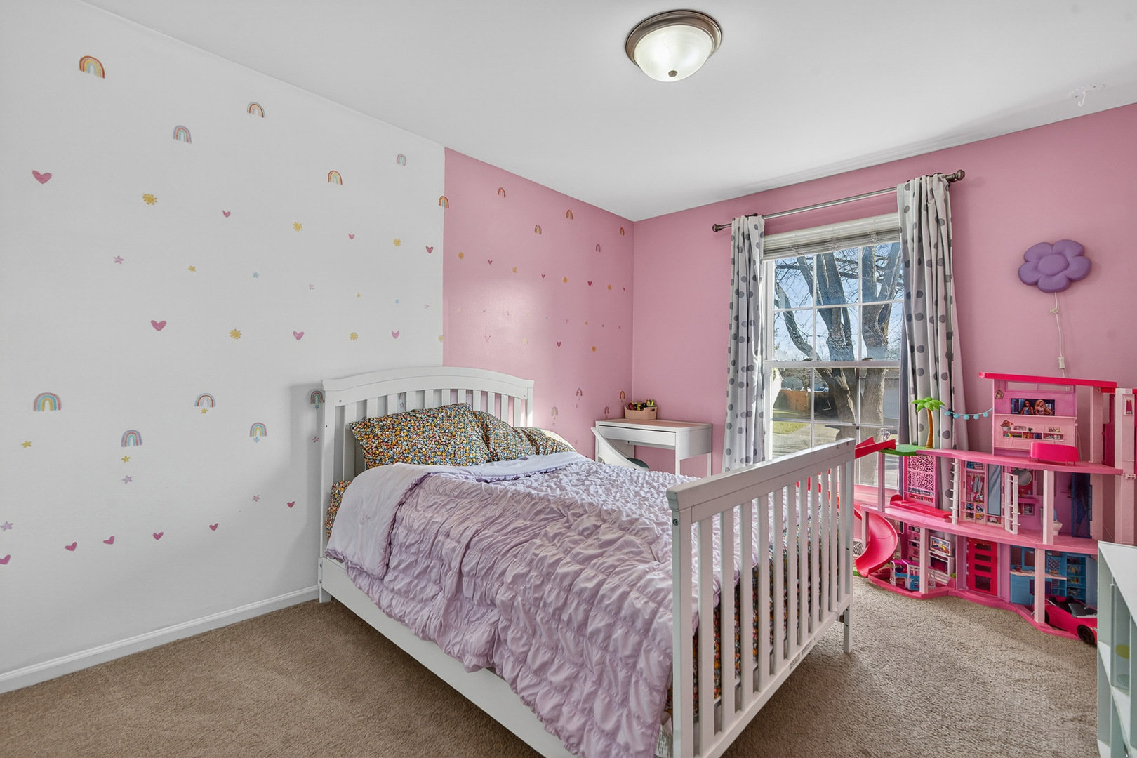 14 Devonshire Circle Elgin, IL 60123 - Photo 11 of 21 a bedroom with bed and a window