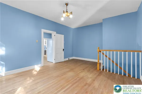 $1,450 | 746 North Washington Street, Unit 1, Wilkes Barre, PA 18705