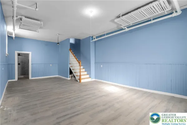 $1,450 | 746 North Washington Street, Unit 1, Wilkes Barre, PA 18705