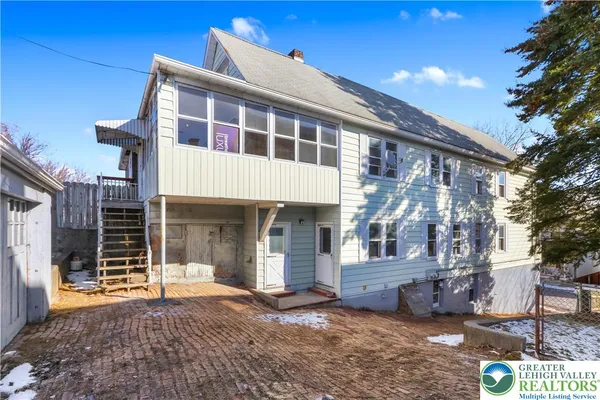 $1,450 | 746 North Washington Street, Unit 1, Wilkes Barre, PA 18705