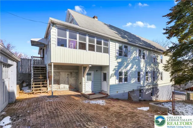 $1,600 | 746 North Washington Street, Unit 1, Wilkes Barre, PA 18705