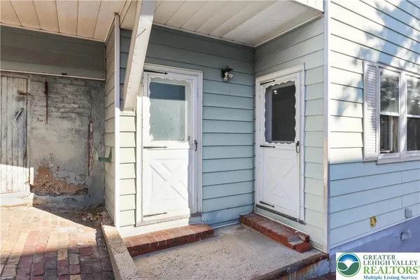 $1,450 | 746 North Washington Street, Unit 1, Wilkes Barre, PA 18705