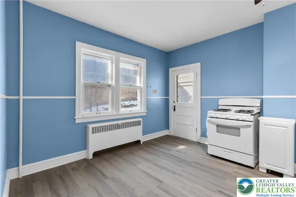 $1,450 | 746 North Washington Street, Unit 1, Wilkes Barre, PA 18705