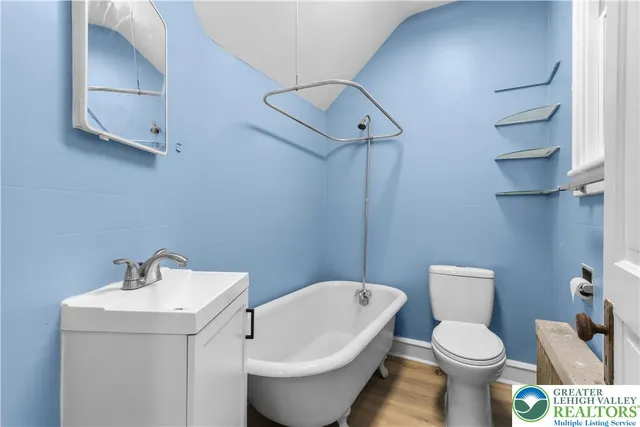 $1,600 | 746 North Washington Street, Unit 1, Wilkes Barre, PA 18705