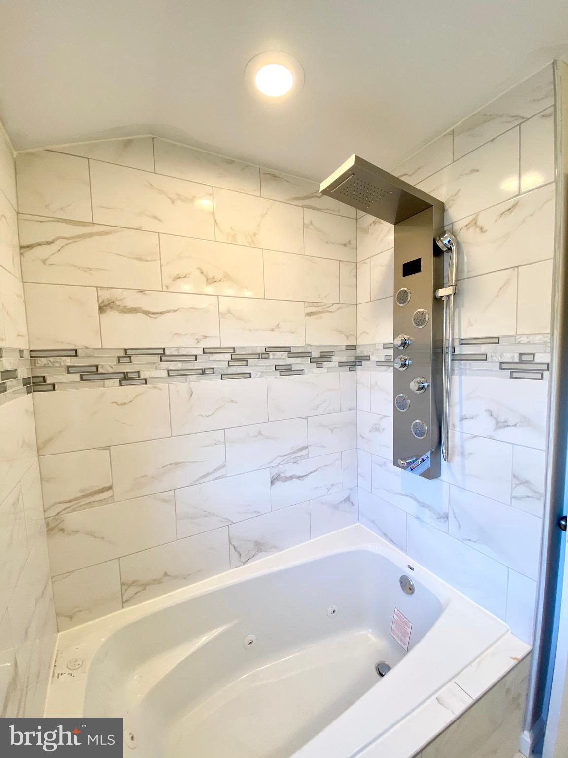 5742 Edgepark Road Baltimore, MD 21239 - Photo 11 of 22