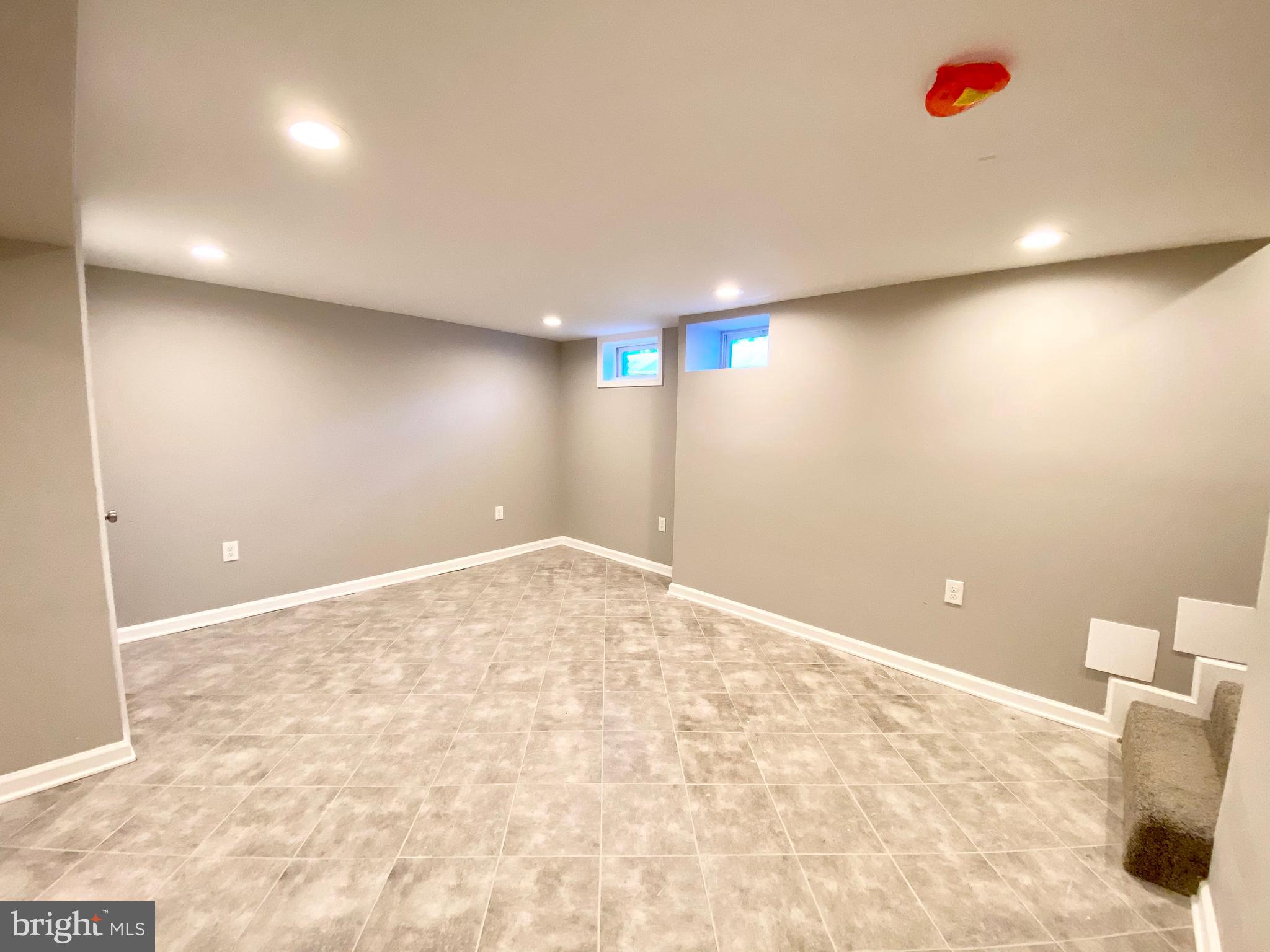 5742 Edgepark Road Baltimore, MD 21239 - Photo 17 of 22