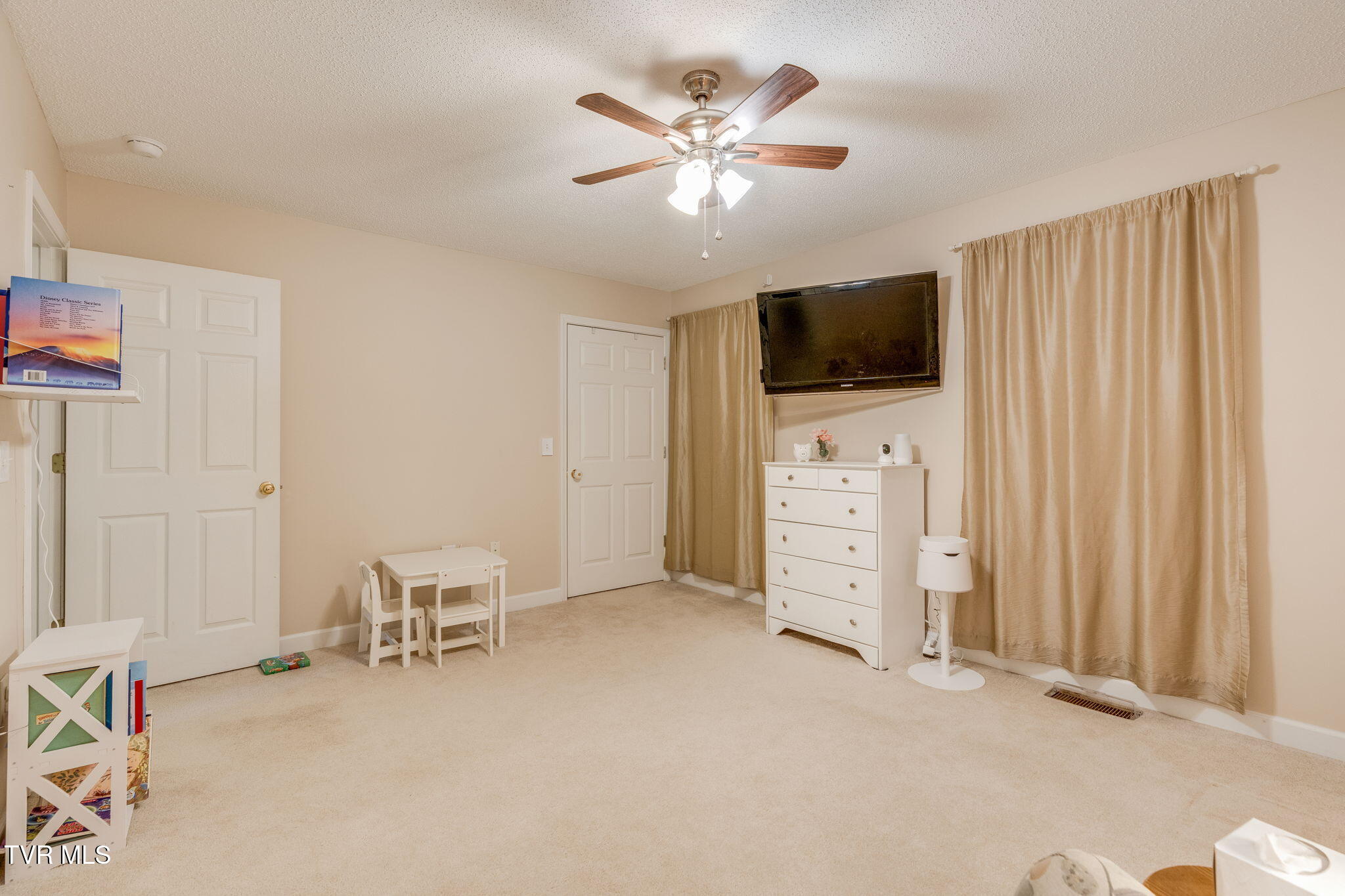 2201 Cherokee Road, Unit 12 Johnson City, TN 37604 - Photo 16 of 25 015
