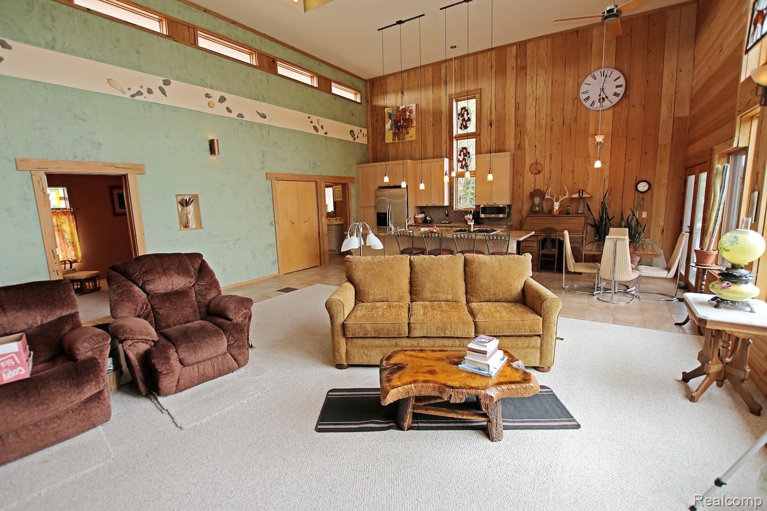9175 Ridge Road Goodrich, MI 48438 - Photo 9 of 59 9) Living Room.jpg