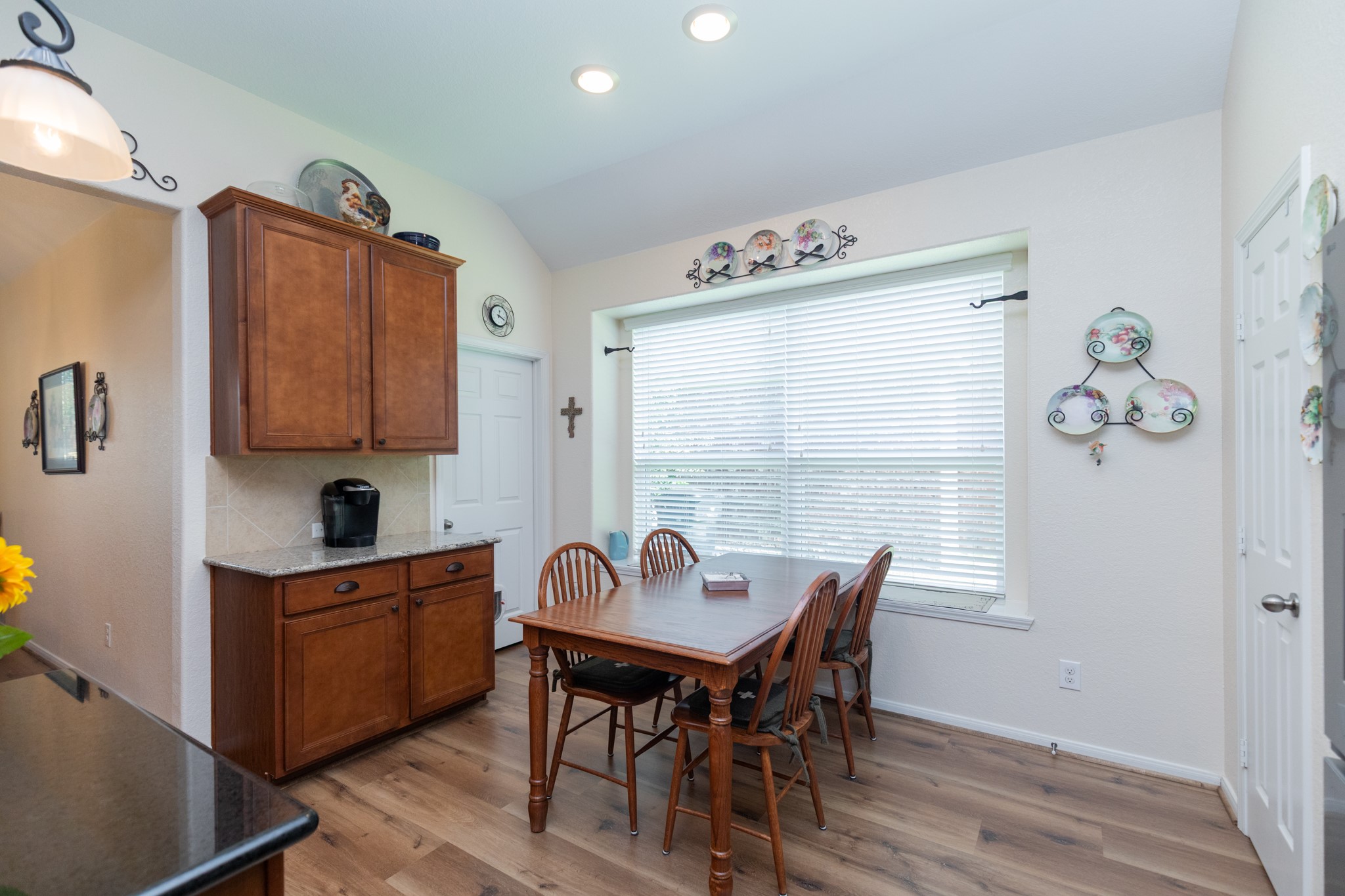 6111 Wickshire Drive Rosenberg, TX 77471 - Photo 16 of 30 Breakfast Room