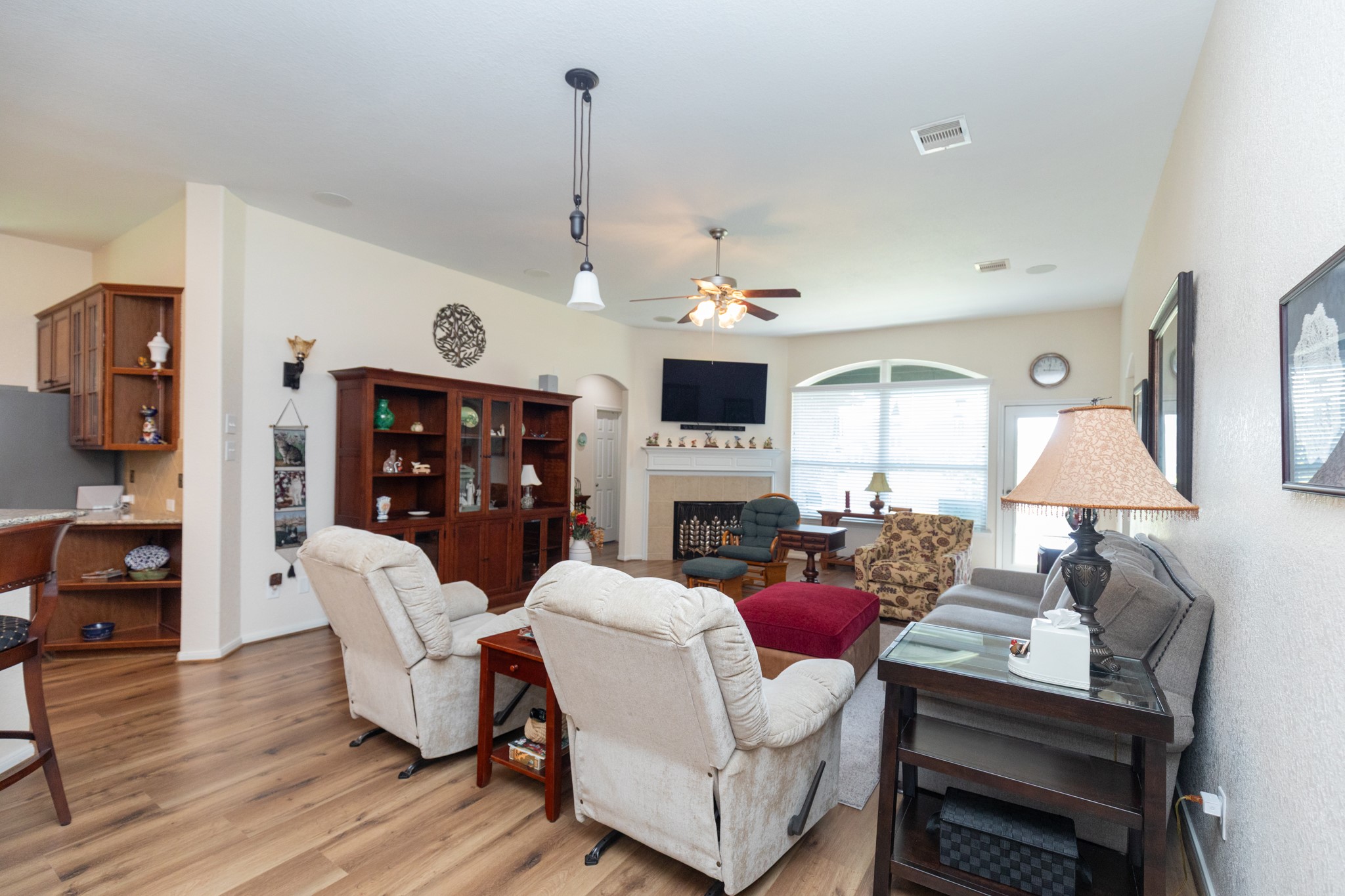 6111 Wickshire Drive Rosenberg, TX 77471 - Photo 9 of 30 Family Room