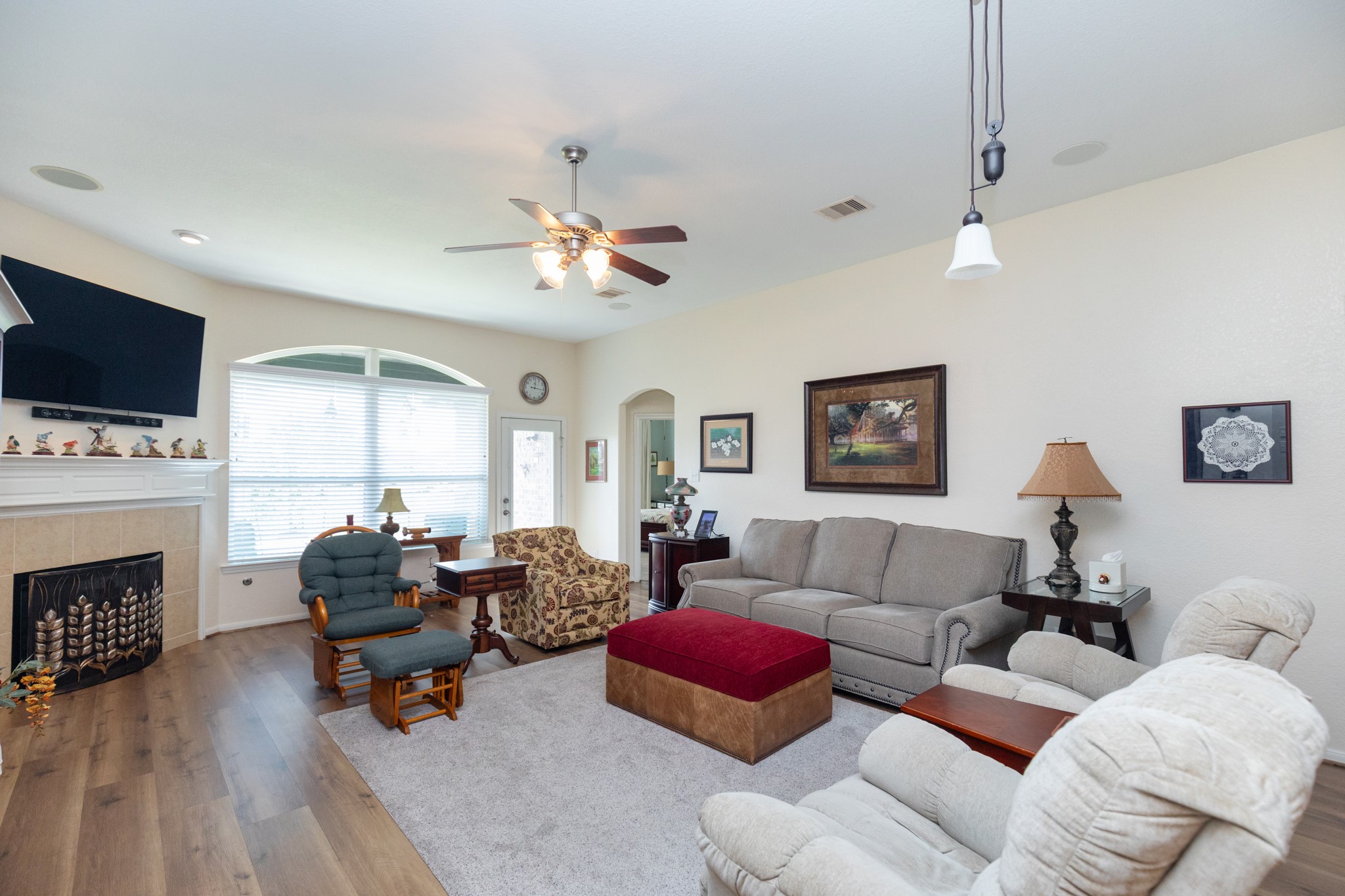 6111 Wickshire Drive Rosenberg, TX 77471 - Photo 10 of 30 Family Room