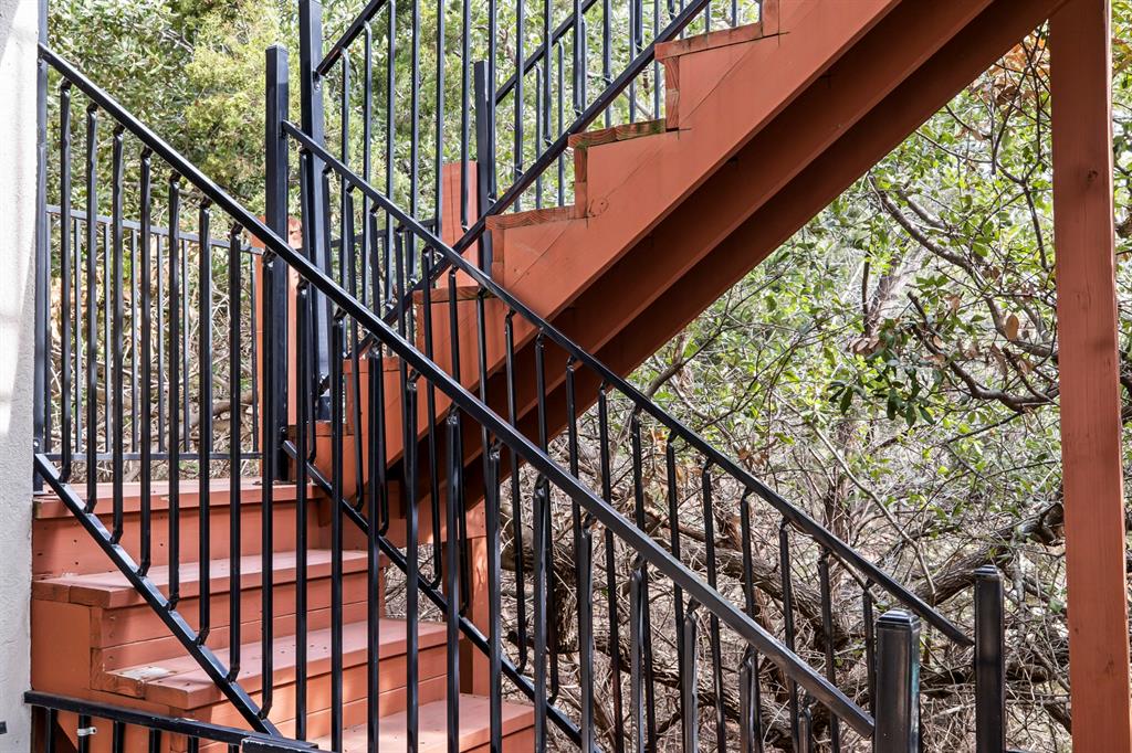 3160 Thurman Road, Unit A Lago Vista, TX 78645 - Photo 27 of 30 a view of entryway