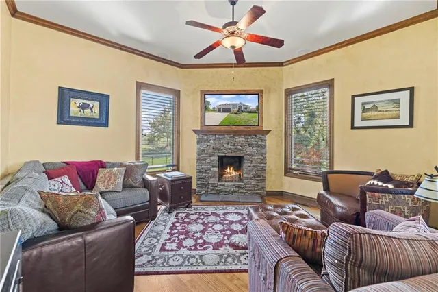 $775,000 | 7822 Houston Street, Lenexa, KS 66227