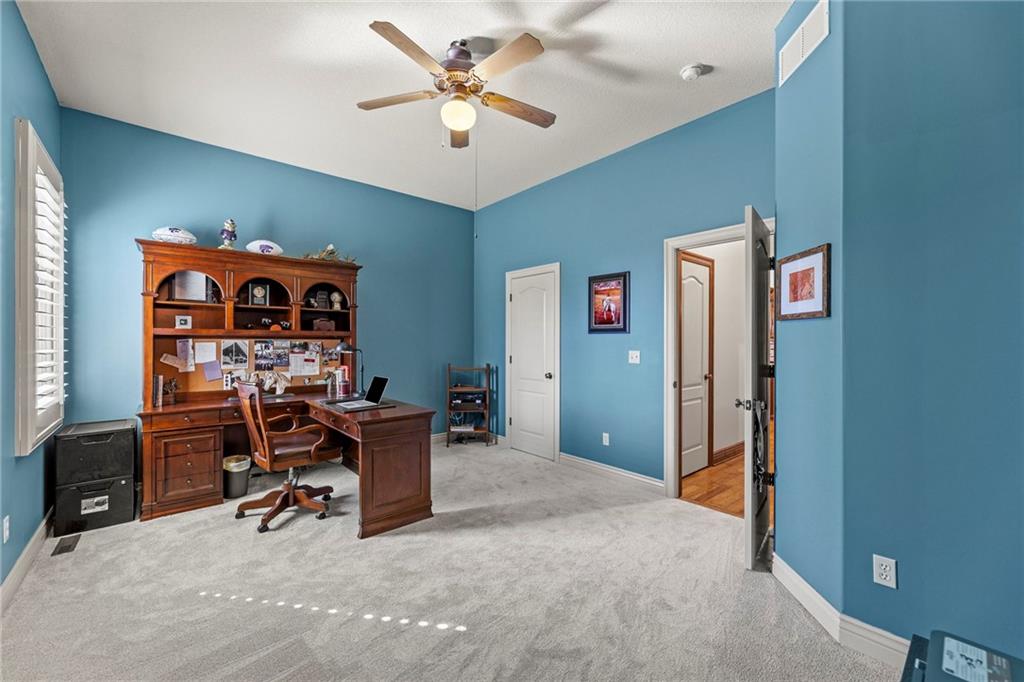 7822 Houston Street Lenexa, KS 66227 - Photo 30 of 51