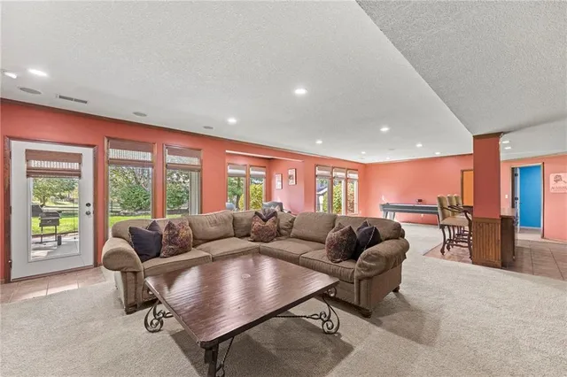 $775,000 | 7822 Houston Street, Lenexa, KS 66227