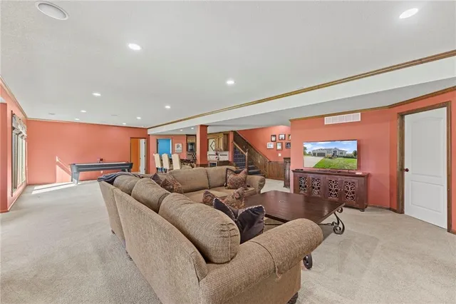 $775,000 | 7822 Houston Street, Lenexa, KS 66227